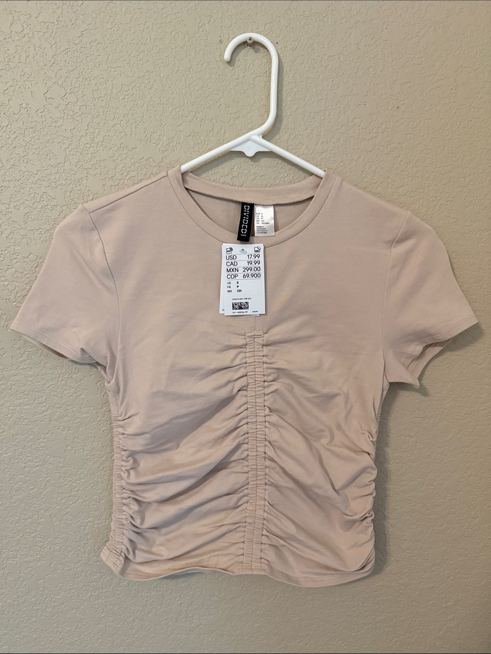 H&M Divided Ruched Short Sleeve Tee in Cream/Light Tan